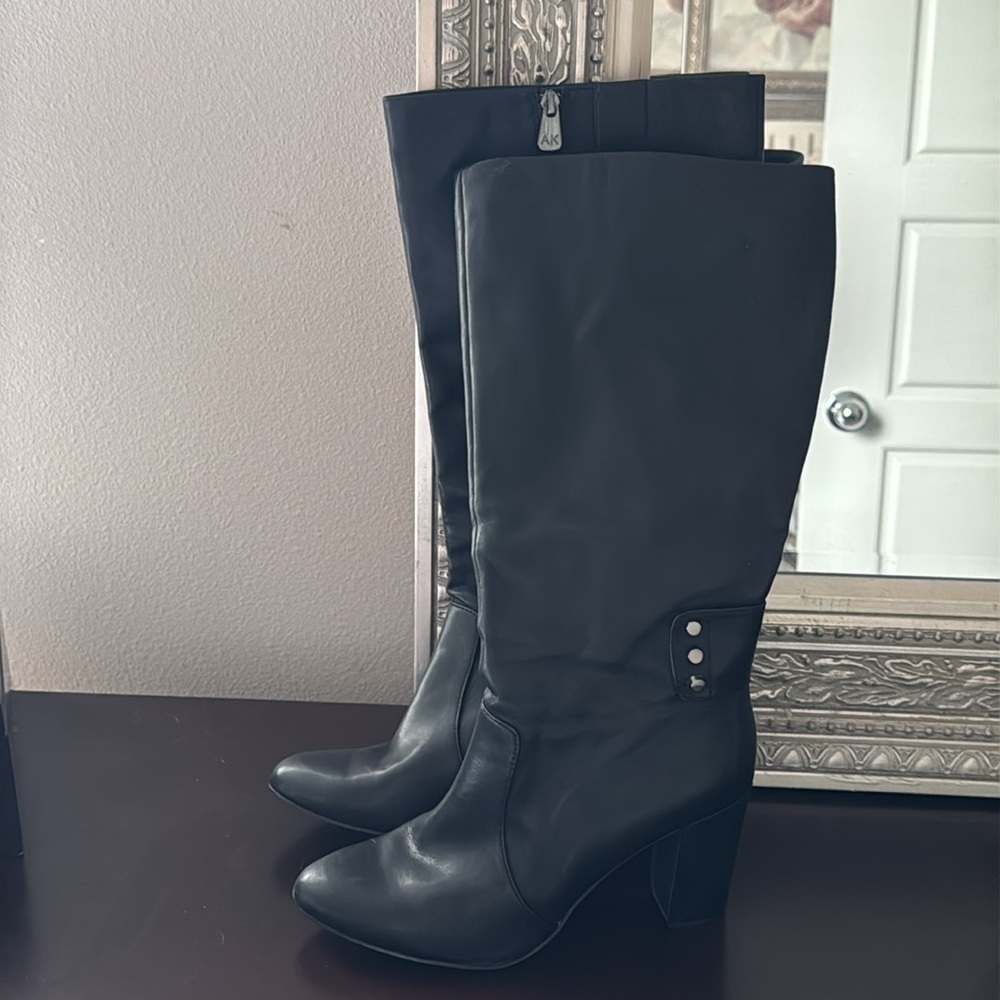 Anne Klein Nicole faux leather tall boots high heels zipper closing Sz 10 WC